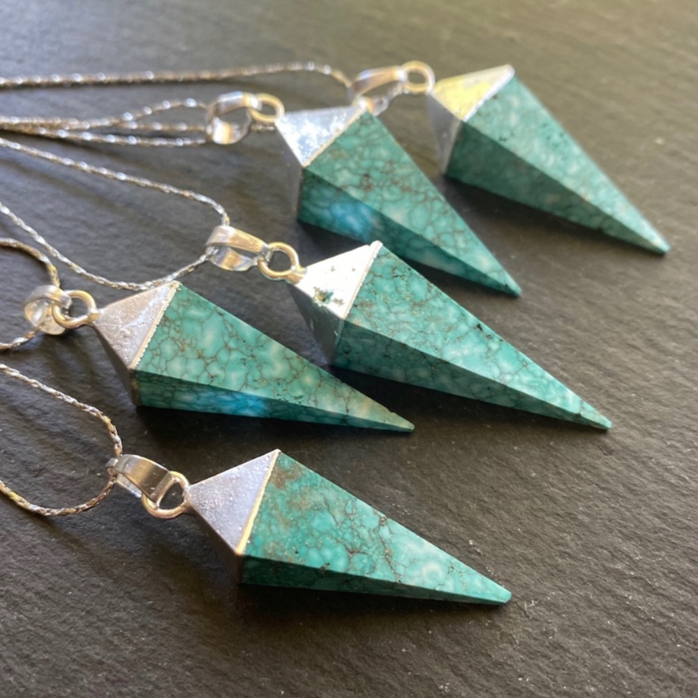 NEW!  Boho Turquoise Silver Geometric Pendant - Picture 4 of 7